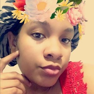 Meet your Posher, Leah